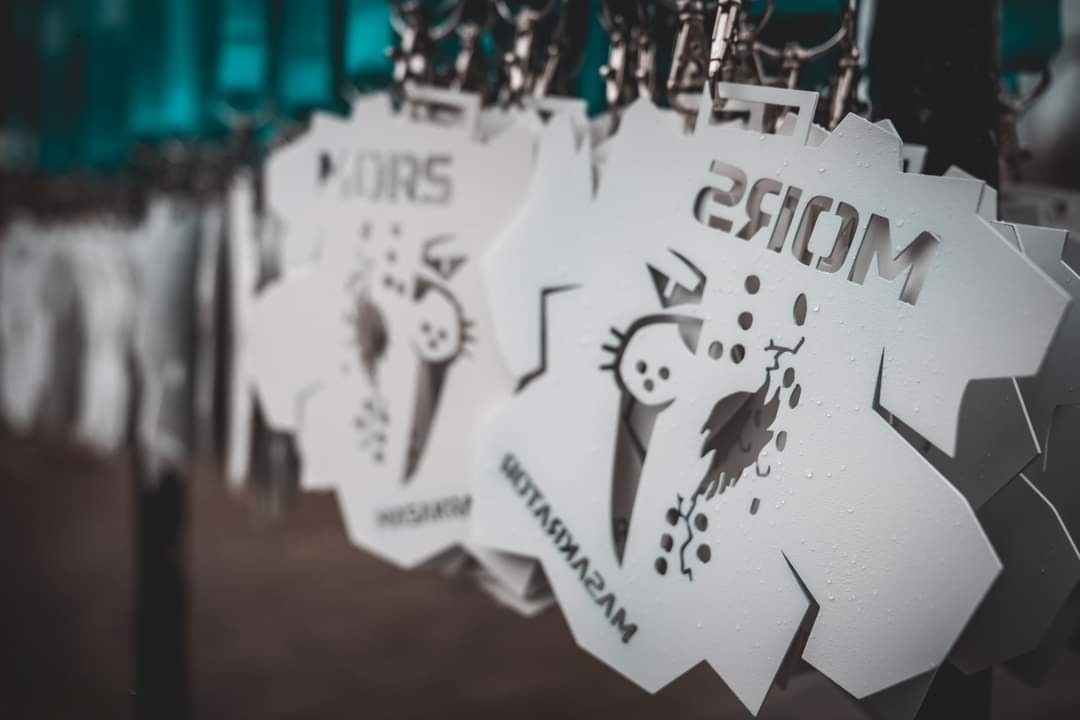 Statuetki i medale sportowe laserowe — Lightica